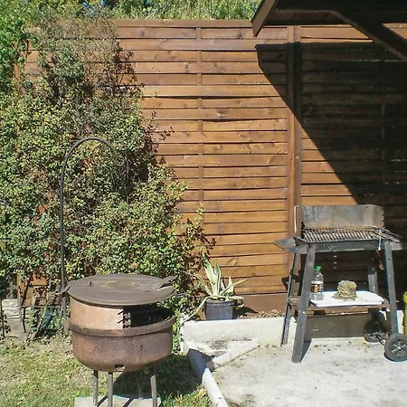 Four Bedroom Holiday In Szantod Holiday home *